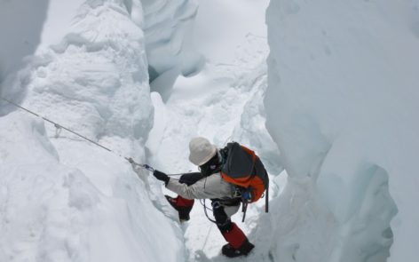 The first woman to climb Mount Everest twice in 5 days img