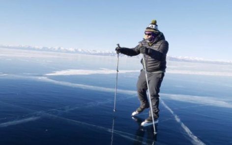 A world-first frozen lake crossing for intrepid explorer img